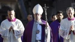 Pope Francis at the Church of St. Anselm on Ash Wednesday, March 1, 2017. | Credit: L'Osservatore Romano