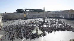 Pilgrims gather throughout a sunny St. Peter’s Square for Pope Francis’ Angelus address on the solemnity of All Saints, Nov. 1, 2024, at the Vatican. / Credit: Vatican Media