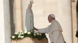 Pope Francis in front of a statue of Our Lady of Fatima on the feast day of Our Lady of Fatima. Daniel Ibañez/CNA