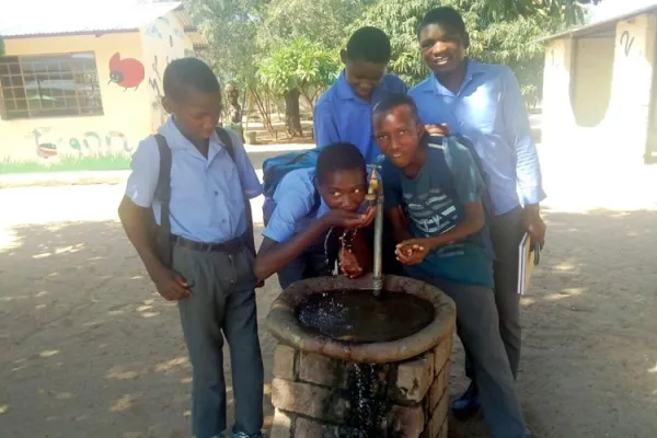 New water tank and pump to supply fresh drinking water at the Don Bosco Center and Primary School in Namibia’s Apostolic Vicariate of Rundu. Credit: Salesian Missions