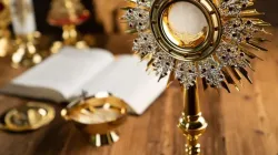 Monstrance for adoration, stock photo. / Zolnierek/Shutterstock