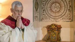 Fr. Arturo Sosa, Superior General of the Society of Jesus, prepares to say Mass at the Gesu in Rome, Oct. 15, 2016. Credit: GC36 via Flickr.