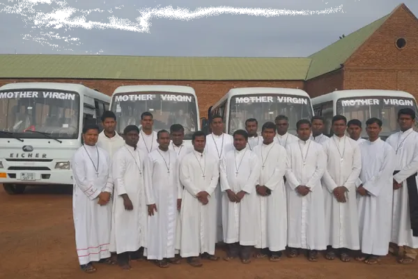 Bus Service Provided by Missionaries of Mary Immaculate (MMI) to commuters in South Susan / ACI Africa