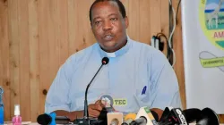 Tanzania Episcopal Conference (TEC) Secretary General, Fr. Charles Kitima addressing members of the press. Credit: TEC