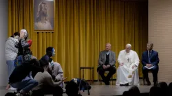 Pope Francis meets young people of the Scholas Community at Rome’s Pontifical International College Maria Mater Ecclesiae, Nov. 25, 2021. Daniel Ibáñez/CNA.