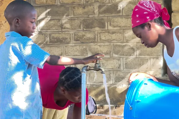 The Salesian Missions “Clean Water Initiative” project in Zambia provided a new borehole, 22-foot-high tank stand, solar pump and water reticulation network within the parish premises. Credit: Salesian Missions