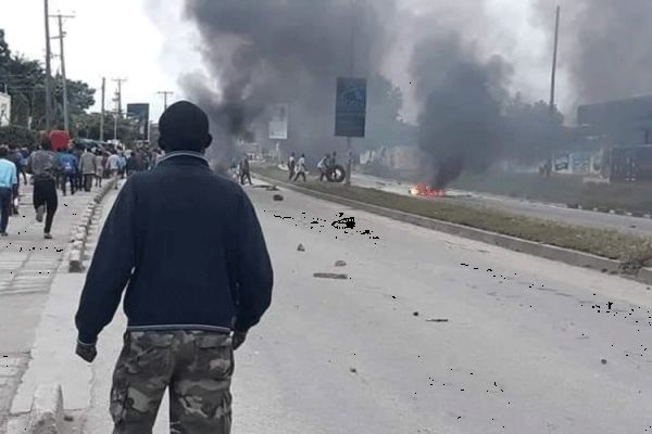 Chaos in Lusaka, Zambia after a gassing incident / newsdiggers